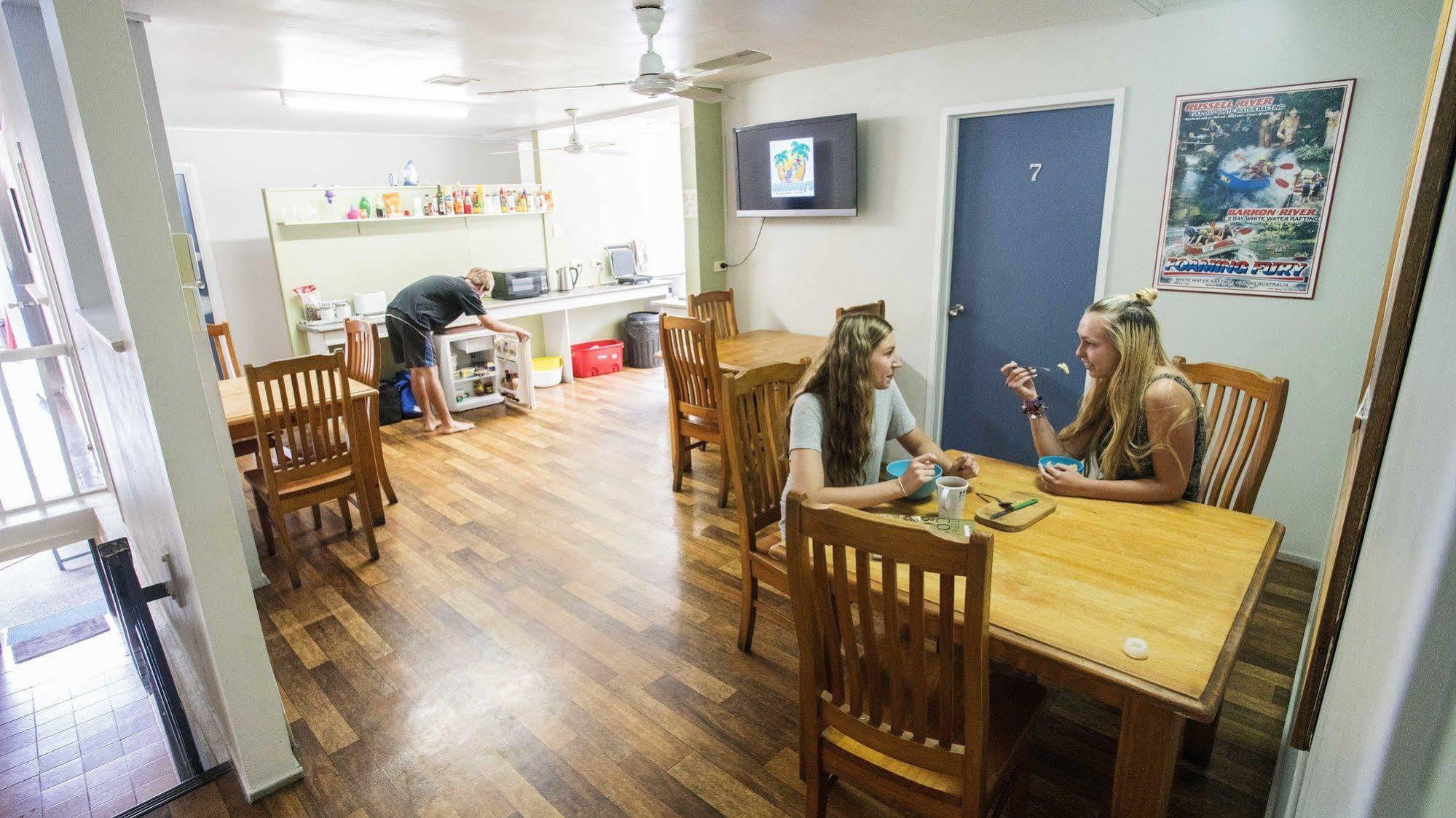 Hostel Castaways Backpackers Cairns Zewnętrze zdjęcie